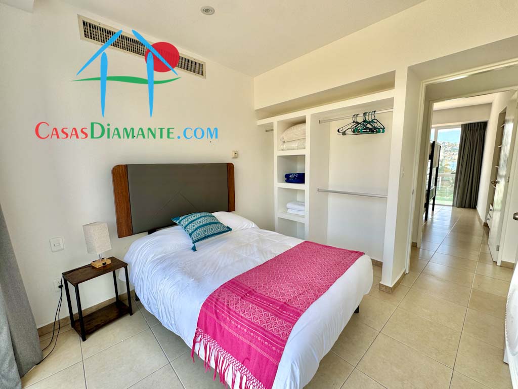 Acqualina Skylife Sur 402 - Recámara dos 3